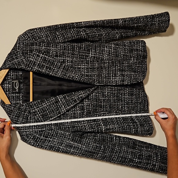 Dynamite TWEED SUIT, skirt size 1; blazer size 7 - Picture 10 of 10